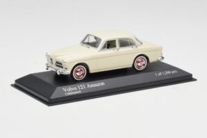 Volvo 121 Amazon Balts Minichamps 1:43 430171040 Metāls — attēls 2 no 4