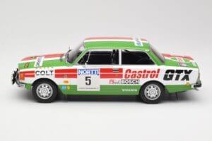 Volvo 142 #5 H. Mikkola / E. Rautanen Rally 1000 Lakes 1973 MCG 1:18 MCG18529R Metāls — attēls 3 no 6