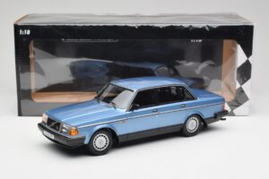 Volvo 240 GL Zils Metalik Minichamps 1:18 155171404 Metāls — attēls 6 no 6