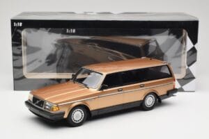 Volvo 240 GL Universāls Gold Metallic Minichamps 1:18 155171415 Metāls — attēls 6 no 6
