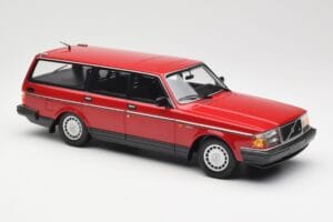 Volvo 240 GL Universāls Sarkans Minichamps 1:18 155171411 Metāls — attēls 4 no 6