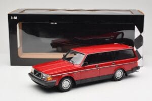 Volvo 240 GL Universāls Sarkans Minichamps 1:18 155171411 Metāls — attēls 6 no 6