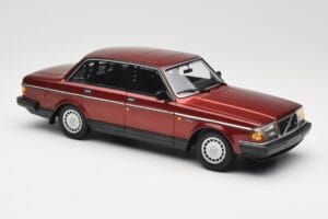 Volvo 240 GL Dark Red Metallic Minichamps 1:18 155171406 Metāls — attēls 4 no 6