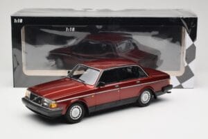 Volvo 240 GL Dark Red Metallic Minichamps 1:18 155171406 Metāls — attēls 6 no 6
