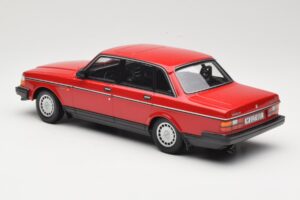 Volvo 240 GL Tumši Sarkans Minichamps 1:18 166171401 Metāls — attēls 5 no 6