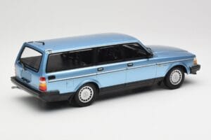Volvo 240 GL Estate Blue Metallic Minichamps 1:18 155171414 Metāls — attēls 2 no 6
