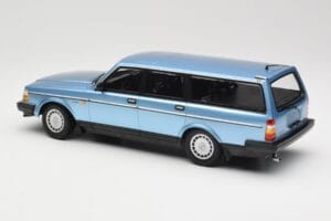 Volvo 240 GL Estate Blue Metallic Minichamps 1:18 155171414 Metāls — attēls 5 no 6