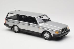 Volvo 240 GL Estate Sudrabs Minichamps 1:18 155171416 Metāls — attēls 4 no 6