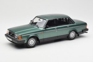 Volvo 240 GL Zaļš Metalic Minichamps 1:18 155171400 Metāls