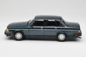 Volvo 240 GL Petrol Metallic Minichamps 1:18 155171407 Metāls — attēls 3 no 6