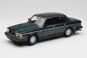 Volvo 240 GL Petrol Metallic Minichamps 1:18 155171407 Metāls