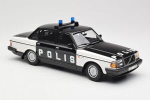 Volvo 240 GL Polis Sweden Melns Minichamps 1:18 155171497 Metāls — attēls 4 no 6