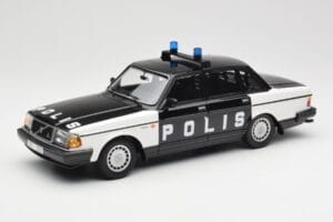 Volvo 240 GL Polis Sweden Melns Minichamps 1:18 155171497 Metāls