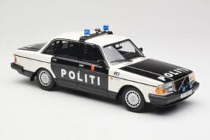 Volvo 240 GL Politi Norway Melns Minichamps 1:18 155171496 Metāls — attēls 4 no 6