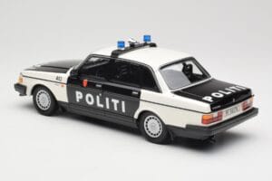 Volvo 240 GL Politi Norway Melns Minichamps 1:18 155171496 Metāls — attēls 5 no 6