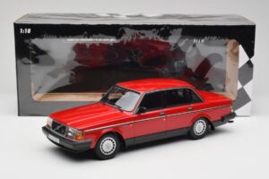 Volvo 240 GL Sarkans Minichamps 1:18 155171401 Metāls — attēls 6 no 6