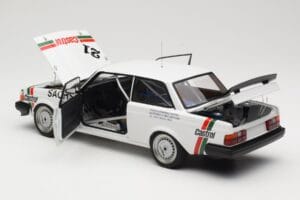 Volvo 240 Turbo #21 P. Stureson DTM Winner Wunstorf 1985 AUTOart 1:18 88592 Metāls — attēls 5 no 8