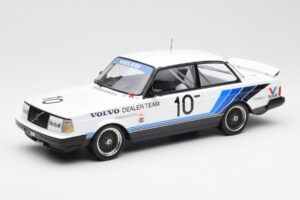 Volvo 240 Turbo #10 R. Francevic Winner ATCC 1986 IXO 1:18 18RMC176 Metāls