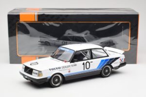 Volvo 240 Turbo #10 R. Francevic Winner ATCC 1986 IXO 1:18 18RMC176 Metāls — attēls 6 no 6