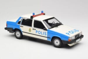 Volvo 740 GL Zviedru Policija Minichamps 1:18 155171791 Metāls — attēls 4 no 6