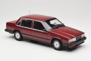 Volvo 740 GL Sarkans Minichamps 1:18 155171704 Metāls — attēls 4 no 6