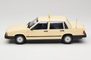 Volvo 740 GL Taksometrs Vācija Minichamps 1:18 155171792 Metāls — attēls 3 no 6