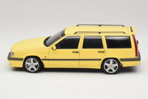 Volvo 850 T-5R Universāls Cream Yellow AUTOart 1:18 79506 Metāls — attēls 4 no 8