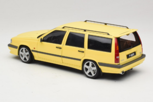 Volvo 850 T-5R Universāls Cream Yellow AUTOart 1:18 79506 Metāls — attēls 7 no 8
