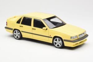 Volvo 850 T-5R Dzeltens AUTOart 1:18 79501 Metāls — attēls 6 no 8