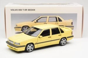 Volvo 850 T-5R Dzeltens AUTOart 1:18 79501 Metāls — attēls 8 no 8