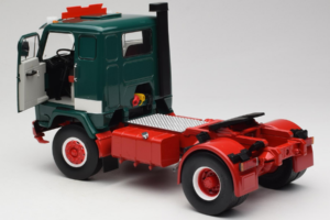 Volvo F88 Bilspedition Zaļš Balts MCG 1:18 MCG18139 Metāls — attēls 5 no 8