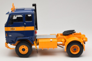 Volvo F88 Tumšzils Dzeltens MCG 1:18 MCG18140 Metāls — attēls 4 no 8
