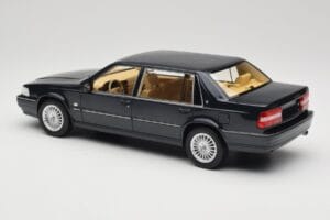 Volvo S90 Royal Blue DNA 1:18 DNA000088 Metāls — attēls 5 no 6
