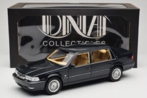 Volvo S90 Royal Blue DNA 1:18 DNA000088 Metāls — attēls 6 no 6