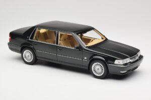 Volvo S90 Royal Green DNA 1:18 DNA000090 Metāls — attēls 4 no 6