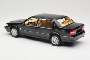 Volvo S90 Royal Green DNA 1:18 DNA000090 Metāls — attēls 5 no 6