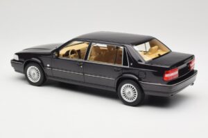Volvo S90 Royal Violet DNA 1:18 DNA000089 Metāls — attēls 5 no 6