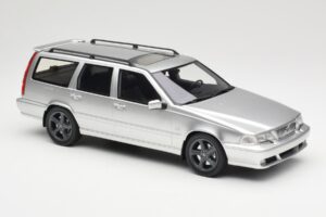 Volvo V70 R P80 Sudrabs DNA 1:18 DNA000155 Metāls — attēls 4 no 6