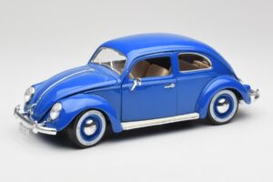 Volkswagen Beetle Zils Bburago 1:18 23124646 Metāls