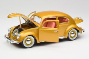 Volkswagen Beetle Zelta Bburago 1:18 3361 Metāls — attēls 2 no 8
