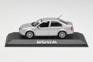 Volkswagen Bora Reflex Sudraba Minichamps 1:43 81982223S Metāls