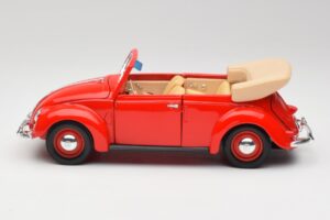 Volkswagen Kabriolets Ruby Sarkans Maisto 1:18 32826 Metāls — attēls 4 no 8