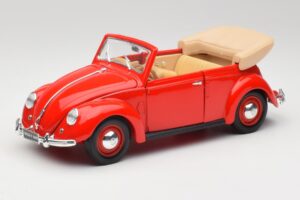 Volkswagen Kabriolets Ruby Sarkans Maisto 1:18 32826 Metāls