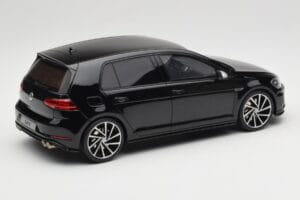 Volkswagen Golf R Mk7 Deep Black Otto 1:18 OT417 Sveķi — attēls 2 no 6