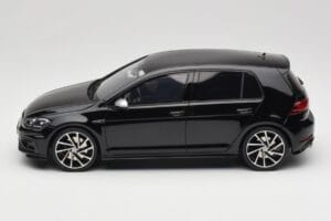 Volkswagen Golf R Mk7 Deep Black Otto 1:18 OT417 Sveķi — attēls 3 no 6