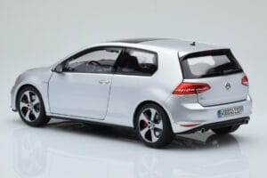 Volkswagen Golf GTI Mk7 Reflex Sudrabs Norev 1:18 188551 Metāls — attēls 7 no 8