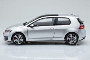 Volkswagen Golf GTI Mk7 Reflex Sudrabs Norev 1:18 188551 Metāls — attēls 4 no 8