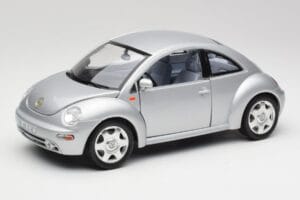 Volkswagen New Beetle Reflex Sudrabs Metāliski Bburago 1:18 3322 Metāls
