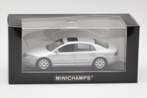 Volkswagen Phaeton Sudrabs Minichamps 1:43 3D0099300A Metāls — attēls 4 no 4