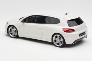 Volkswagen Scirocco Mk3 R Phase 1 Balts Otto 1:18 OT1090 Sveķi — attēls 5 no 6